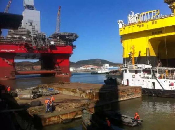 煙臺中集來福士船廠設備安裝